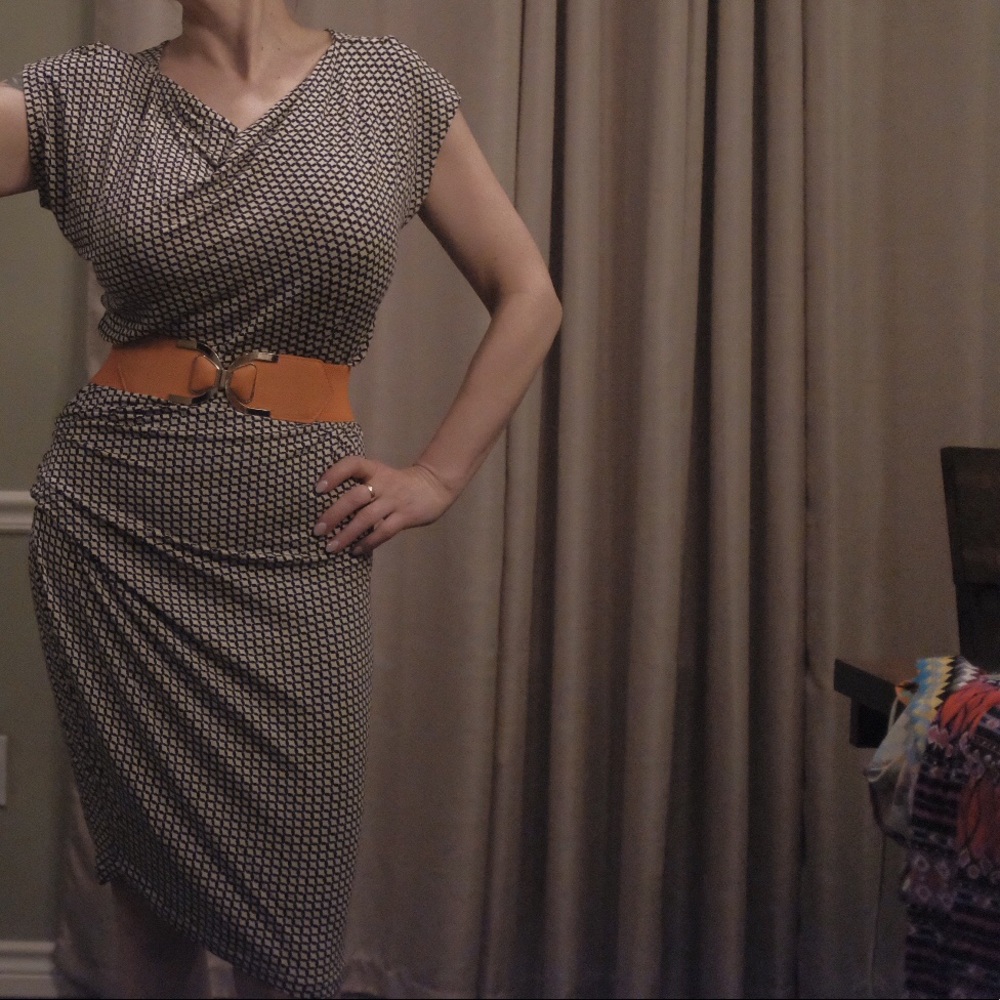 🐼🐼🐼Cabi black and white drape midi dress medium
